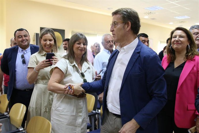 El presidente del PP, Alberto Núñez Feijóo, durante un encuentro con empresarios del sector agrícola después de visitar la empresa Indasol, a 15 de junio del 2022 en El Ejido (Andalucía, Almería)