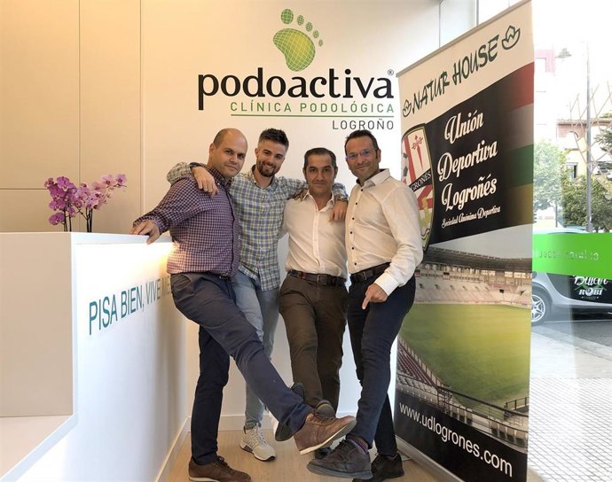 Archivo - MIGUEL ISASI (primero por la izquierda) 