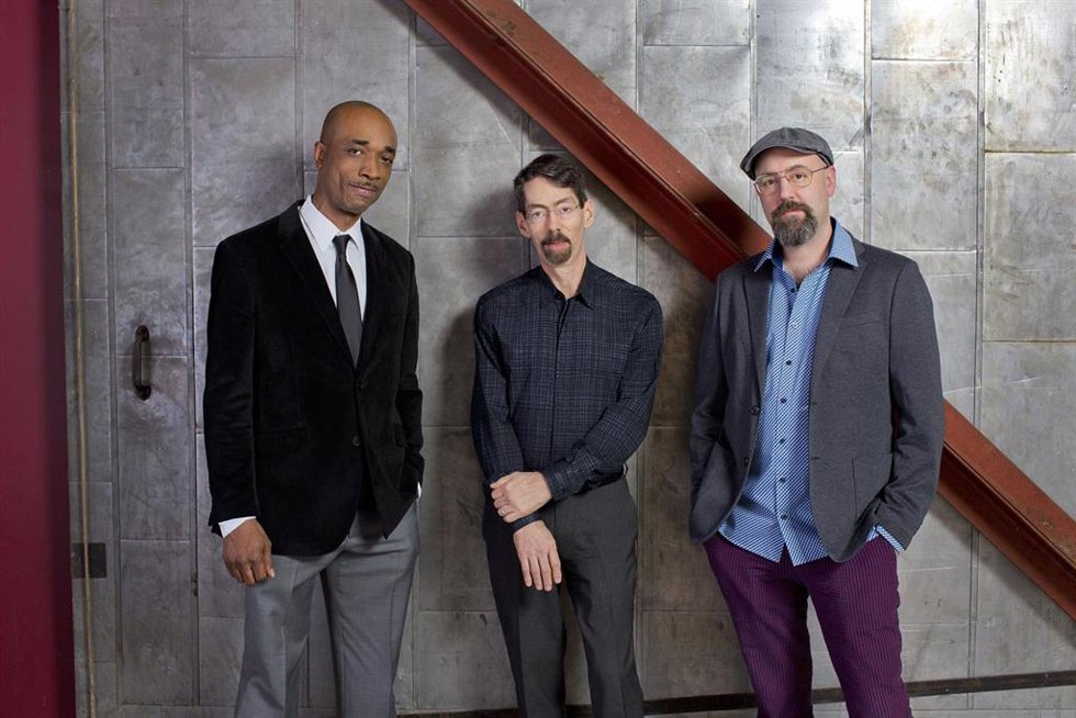 Archivo - El pianista Fred Hersch en formato trio