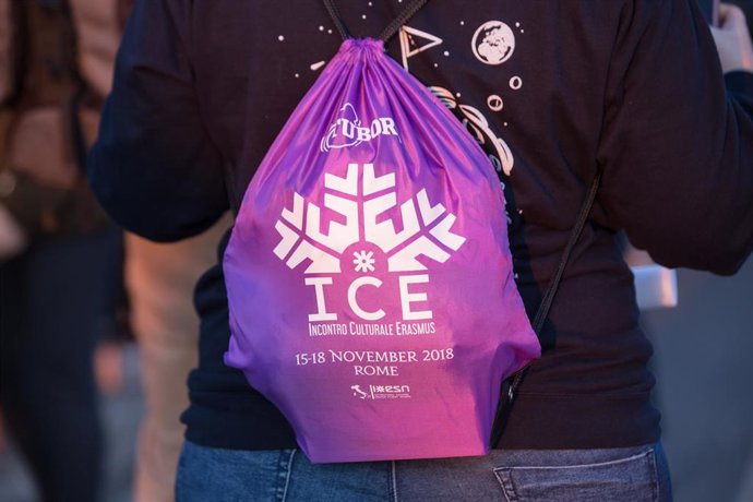 Desfile de estudiantes Erasmus en Via dei Fori Imperiali en Roma con motivo del Encuentro Cultural Erasmus, en 2018 (Archivo)