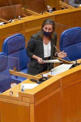 Archivo - La conselleira de Infraestruturas e Mobilidade, Ethel Vázquez, en el pleno del Parlamento