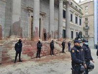 UP exige explicaciones y disculpas por la actuación policial ante científicos que protestaron ante el Congreso