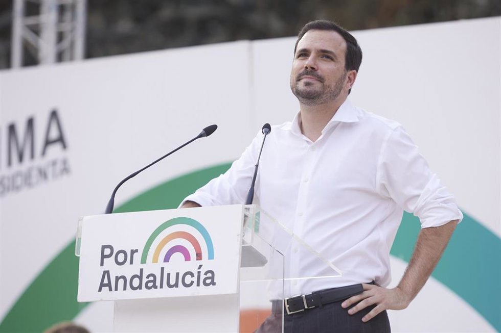 El ministro de Consumo y coordinador federal de IU, Alberto Garzón, durante el acto central de la campaña electoral de la coalición Por Andalucía en el Auditorio Los del Río en Dos Hermanas, a 14 de junio del 2022 en (Sevilla, Andalucía)
