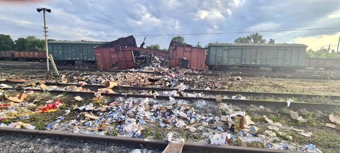 Un misil ruso destruye un tren de la organización humanitaria World Central Kitchen, del chef español José Andrés, en el este de Ucrania