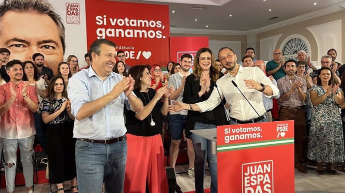 De izquierda a derecha, Javier Fernández, Adriana Lastra, Raquel Vega y Alfonso Rodríguez Gómez de Celis.