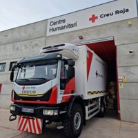 La Creu Roja habilita un albergue para los desalojados por el incendio de Artesa (Lleida)