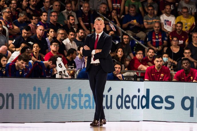 Sarunas Jasikevicius, Head coach of FC Barcelona gestures during the ACB Liga Endesa Finals Playoff Game 2 match between FC Barcelona and Real Madrid at Palau Blaugrana on June 15, 2022 in Barcelona, Spain.