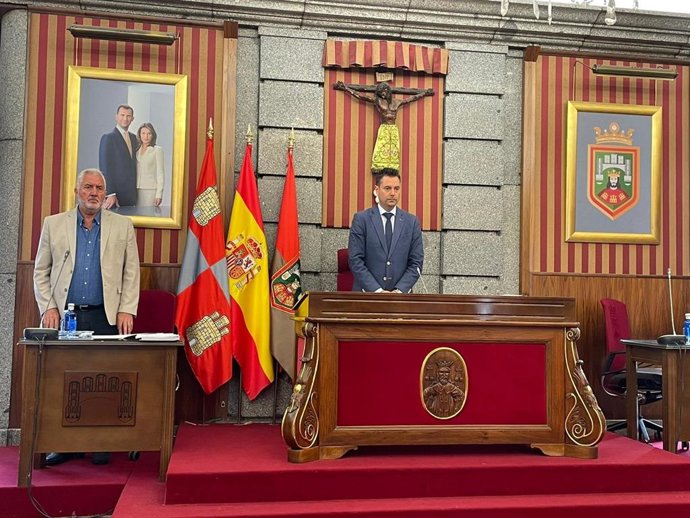El Alcalde De Burgos, Daniel De La Rosa, Al Comienzo Del Pleno Ordinario De Junio.