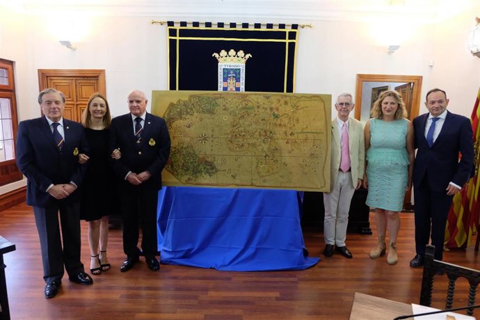 El Ayuntamiento de Tarazona luce la única copia manuscrita de la 'Carta Naval de Juan de la Cosa' en Aragón.