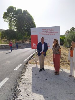 Palomares visita las obras de la CO-8209.
