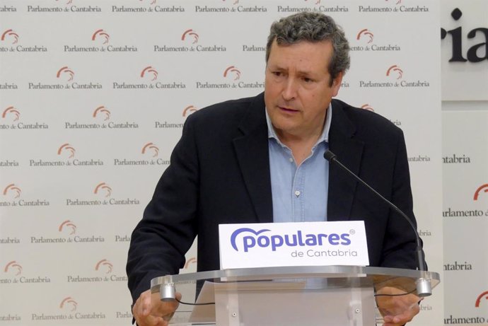 Archivo - El portavoz del PP, Íñigo Fernández