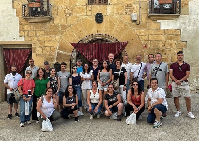 Delegación de Ambroz-Cáparra que ha viajado a Tierras de Iranzu para recabar experiencias sobre el destino turístico
