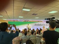 Moreno se compromete a ampliar el cribado de cáncer de mama a partir de los 40 años y hasta los 75