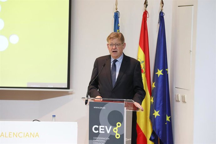 El presidente de la Generalitat, Ximo Puig,  durante la Asamblea General de la Confederación Empresarial de la Comunitat Valenciana (CEV)
