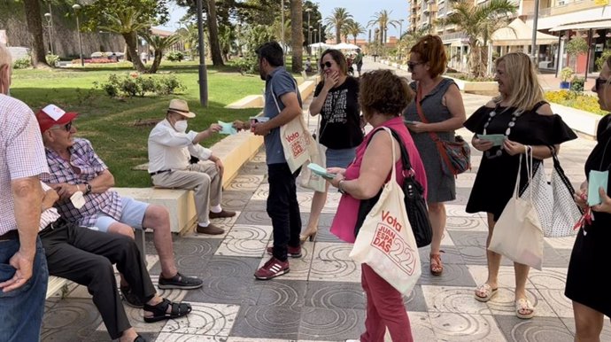 El candidato del PSOE al Parlamento andaluz por la provincia de Granada Francisco Sánchez-Cantalejo en un acto de campaña.