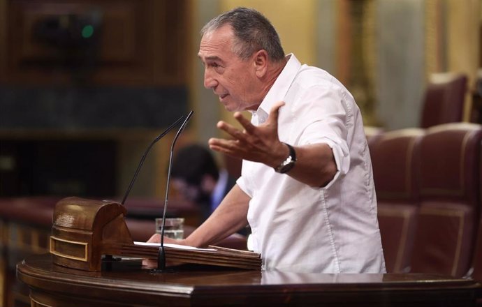 El portavoz de Compromís en el Congreso, Joan Baldoví, en una sesión plenaria, en el Congreso de los Diputados, a 8 de junio de 2022, en Madrid (España). 