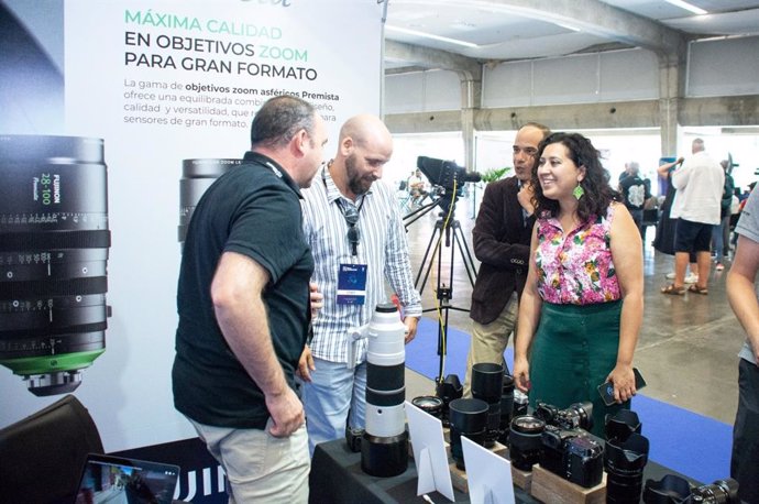 La consejera de Desarrollo Económico del Cabildo de Tenerife, Carmen Luz Baso, en una visita a la 'I Expo Fórum Audiovisual de Tenerife'