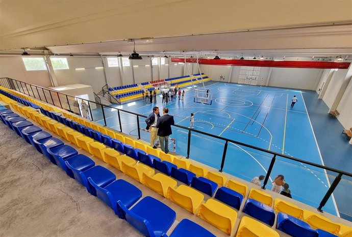 Inauguración del nuevo pabellón polideportivo de Villagonzalo.