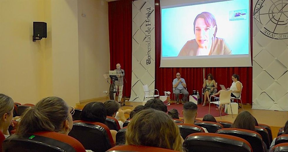 La Facultad de Enfermería de la Universidad de Huelva orienta a su alumnado para decidir su futuro académico y profesional.