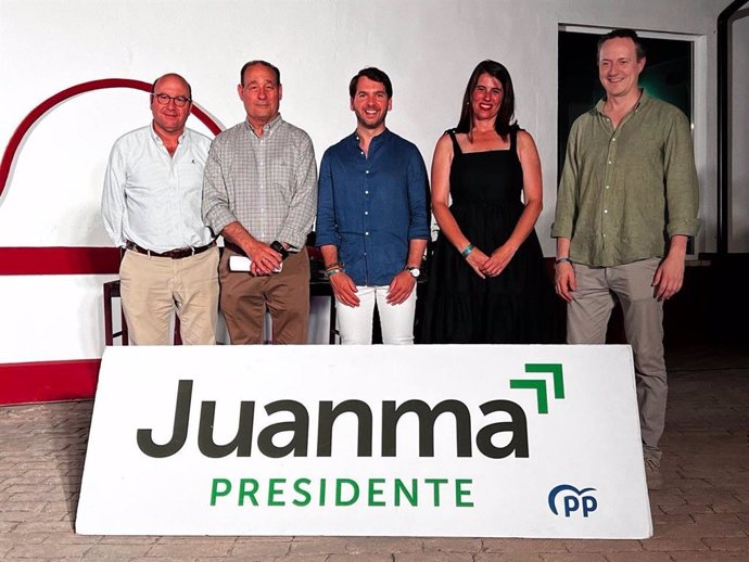 Encuentro del PP con el mundo rural en Cabra.