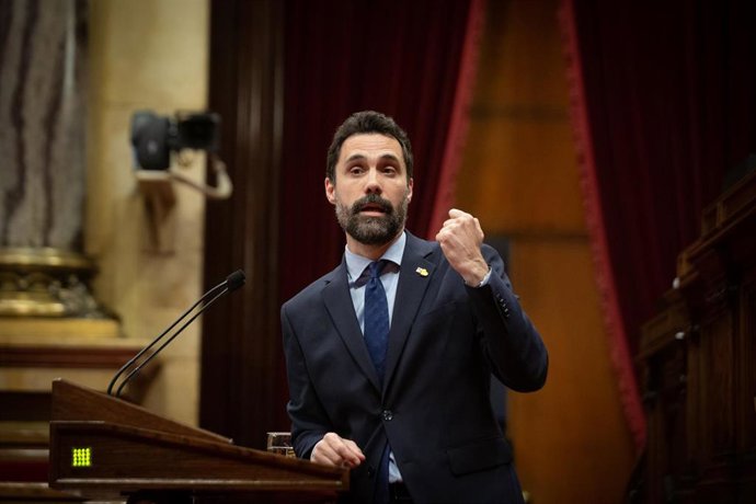 Archivo - El conseller de Empresa y Trabajo de la Generalitat, Roger Torrent