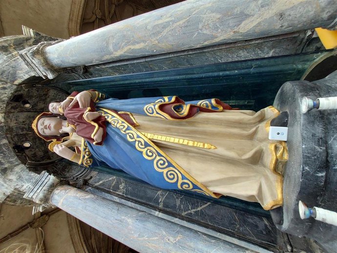 Réplica de la Virgen Blanca