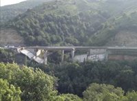 Cae otra parte del viaducto de la A-6, entre Galicia y Castilla y León
