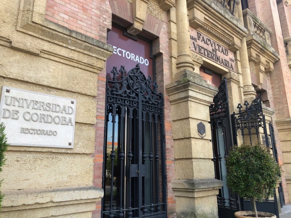 Archivo - El Rectorado de la Universidad de Córdoba.