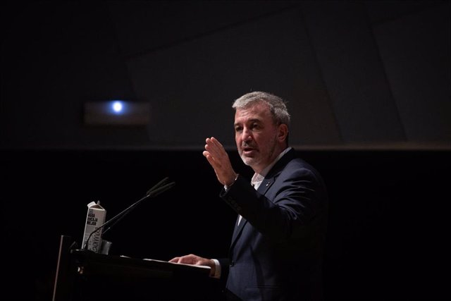 Archivo - El teniente alcalde de Barcelona, Jaume Collboni, interviene en la inauguración de la segunda edición de las jornadas React, en el Disseny Hub Barcelona, a 30 de marzo de 2022, en Barcelona, Cataluña (España). 