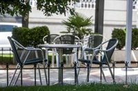 La junta de gobierno local aprueba la concesión al Grupo Abades del restaurante del Parque de María Luisa