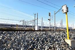 Diversos elementos de señalización de ADIF.