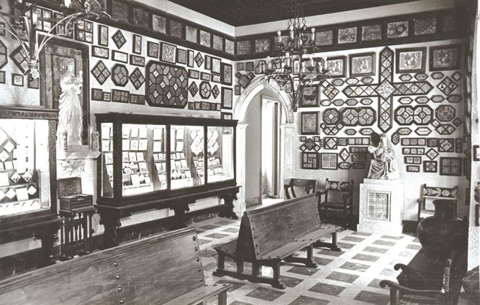 Sala Gótica del Museo Nacional de Cerámica según el montaje de 1954