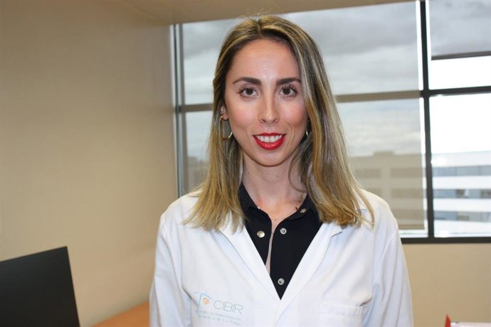 Ana Isabel Oca, investigadora del CIBIR y del Hospital San Pedro, obtiene el grado de doctora cum laude por la Universidad de La Rioja