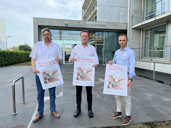 Presentación de la primera Feria Agroalimentaria de Artesanos de Cantabria, que se celebra en Los Corrales de Buelna