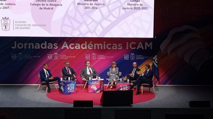 Jornada en el IE con los exministros Alberto Ruiz-Gallardón, Juan Carlos Campos, Rafael Catalá y Juan Fernando López Aguilar.