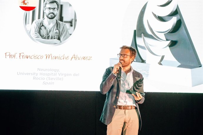 El neurólogo del Virgen del Rocío Francisco Moniche