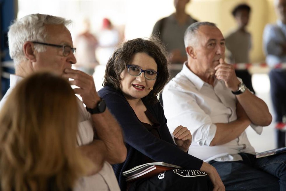 El alcalde de Valncia, Joan Ribó; la vicepresidenta del Consell y consellera de Igualdad y Políticas Inclusivas, Mónica Oltra, y el diputado de Compromís en el Congreso, Joan Baldoví, en una imagen reciente.