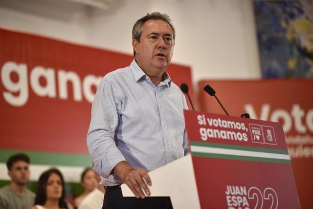 El candidato del PSOE-A a la Presidencia de la Junta de Andalucía, Juan Espadas, en una foto de archivo en la campaña electoral del 19J.