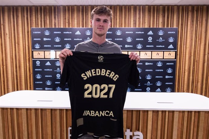 El centrocampista sueco Williot Swedberg ficha por el Celta hasta junio de 2027.