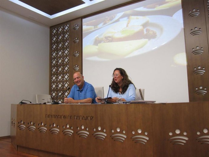 La IV Muestra 'GastroStar' ofrece una cena bajo las estrellas el 23 de julio en el entorno del Monasterio de Tentudía