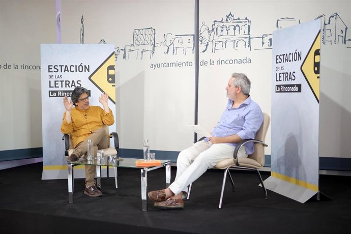 [Sevilla] Np Fernando Iwasaki Presenta Es Estación De Las Letras 'Sevilla, Sin Mapa'