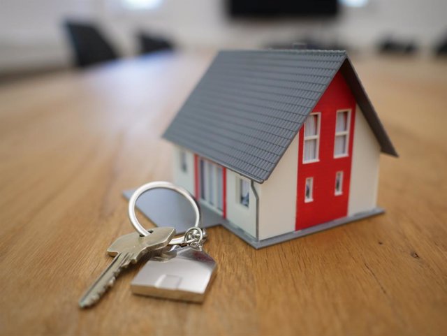 Archivo - Recurso de llaves, firma de hipotecas sobre viviendas