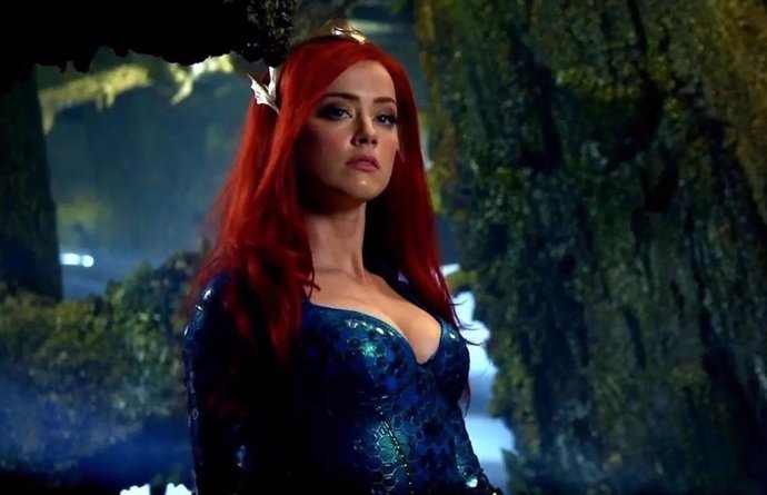 Amber Heard niega que haya sido despedida de Aquaman 2