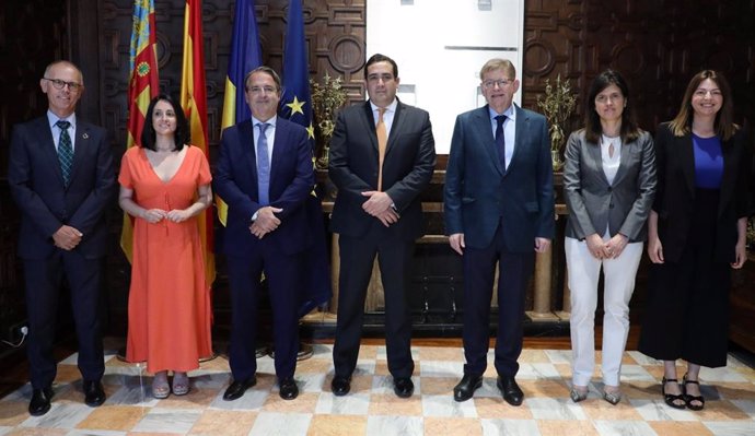 El presidente de BP España, Andrés Guevara, y el presidente de la Generalitat, Ximo Puig, se reúnen en el Palau de la Generalitat