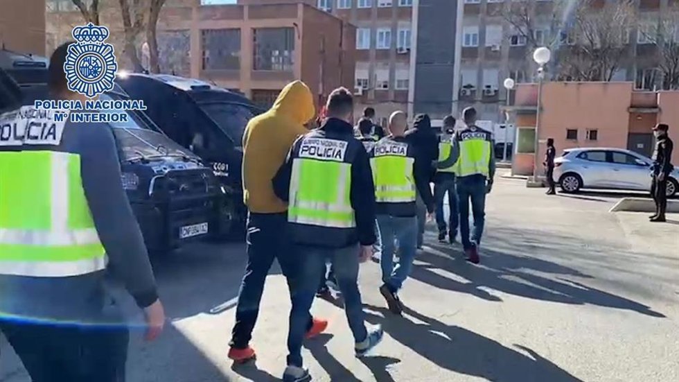 Archivo - Detenidos 15 miembros de los Trinitarios y 4 de los DDP por varias reyertas entre bandas este mes