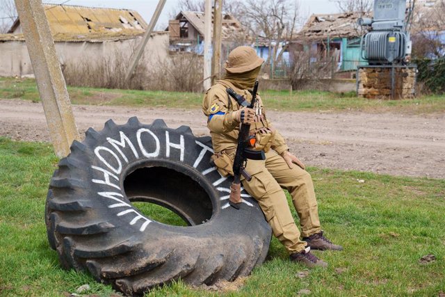 Archivo - Soldado ucraniano en el marco de la guera