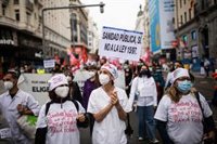 Los enfermeros se manifiestan este sábado en Madrid para denunciar el "grave abandono" de la sanidad