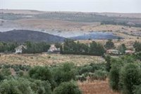 Veinte personas y 5 medios trabajan en apagar el fuego de Zurraquín en Toledo y se retiran medios aéreos