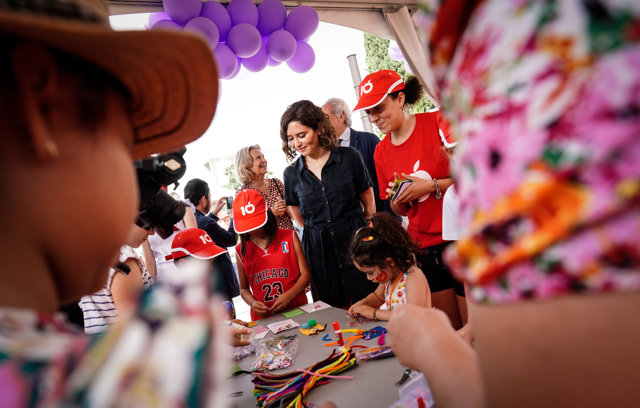 La presidenta de la Comunidad de Madrid, Isabel Díaz Ayuso, en el décimo aniversario de la Fundación Science, Health & Education 