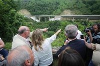 Rueda pide "celeridad" al Gobierno en las pesquisas del derrumbe de la A-6 y "trabajar cuanto antes en alternativas"